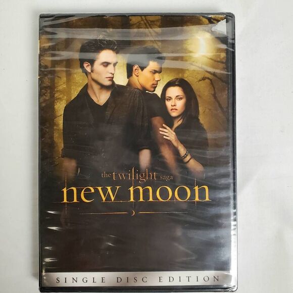 The Twilight Saga: New Moon (DVD, 2009) Single Disc Edition – Edward, Bella & Ja - Picture 1 of 2